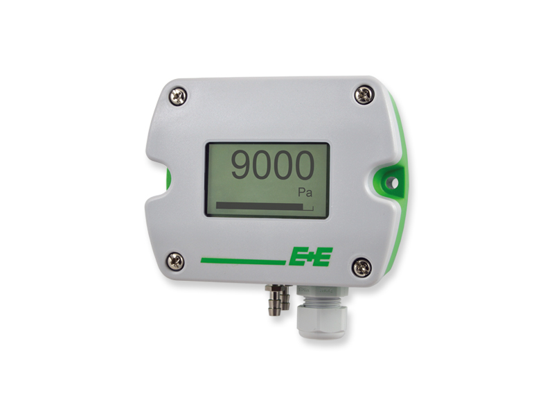 EE600-pressure-wallmount-display.jpg